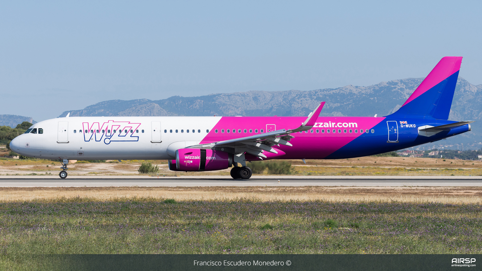 Wizz Air  Airbus A321  G-WUKG