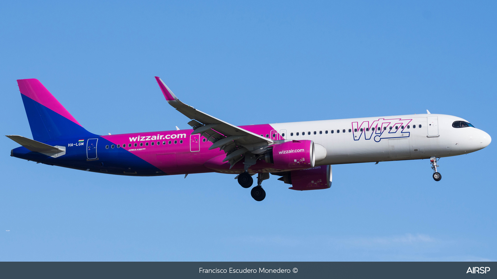 Wizz Air  Airbus A321neo  HA-LGM
