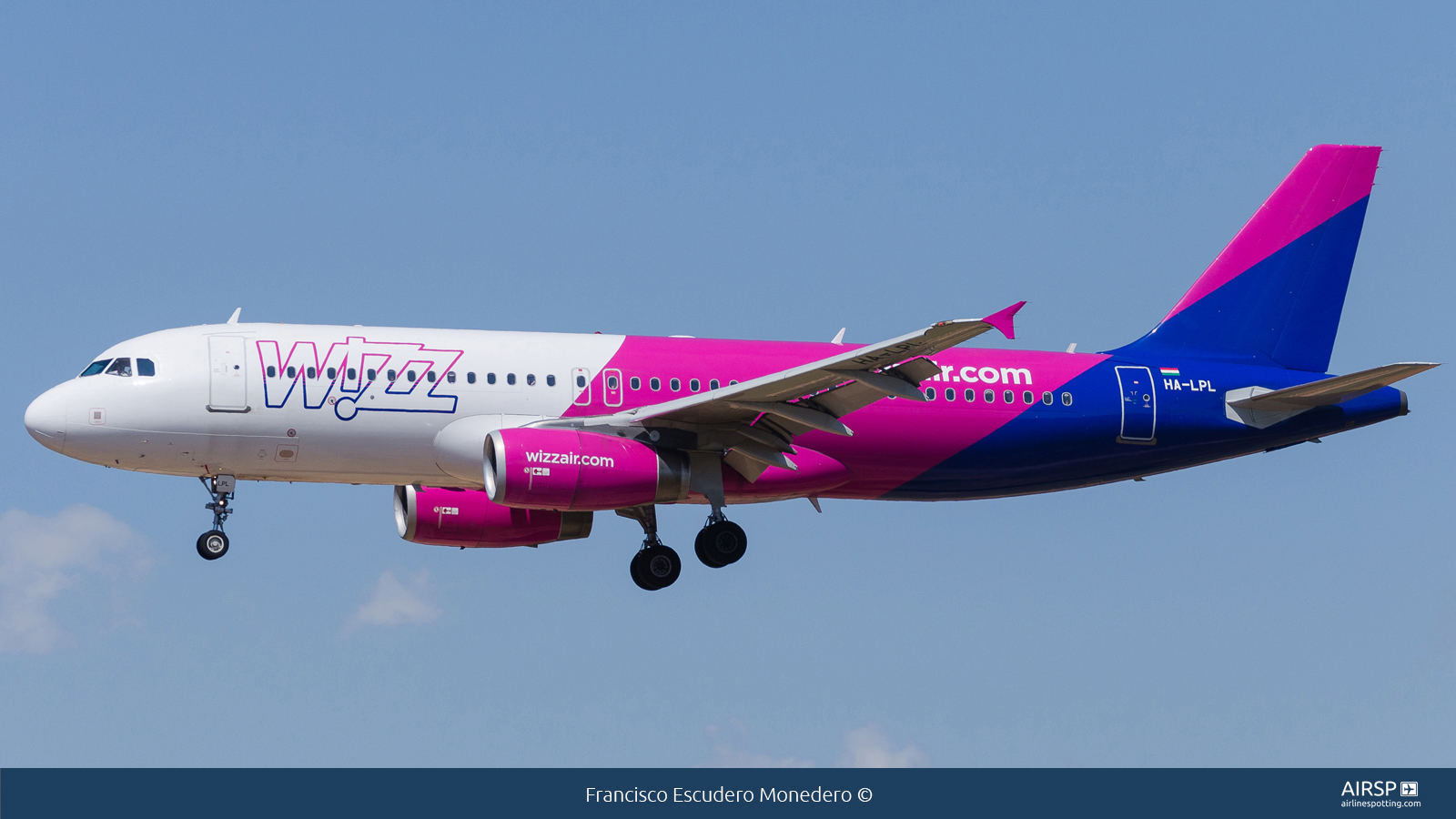 Wizz Air  Airbus A320  HA-LPL
