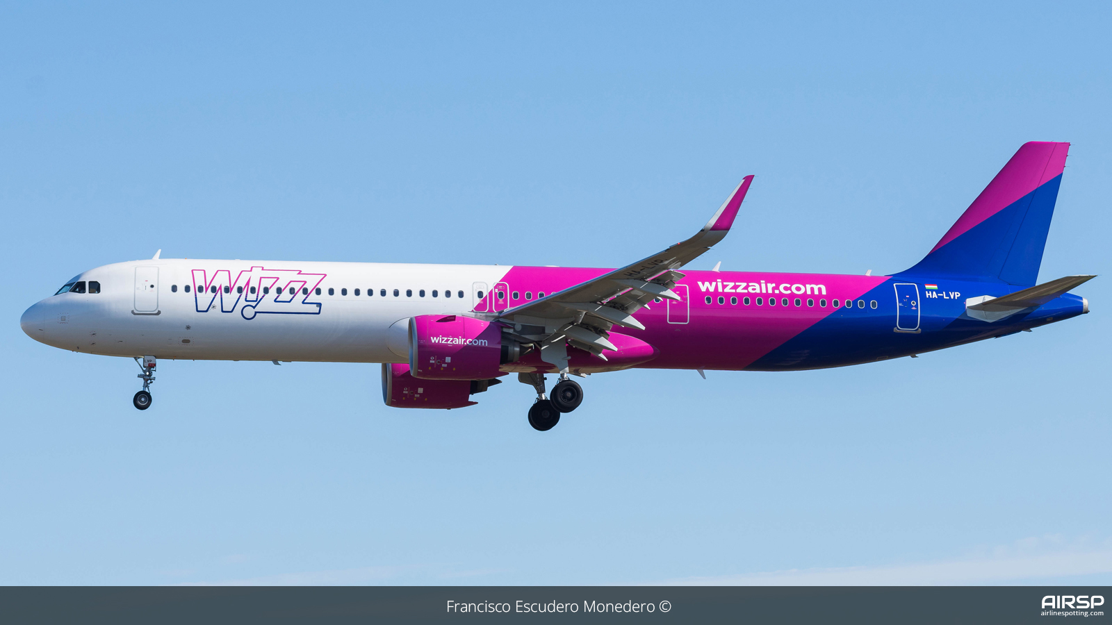 Wizz Air  Airbus A321neo  HA-LVP