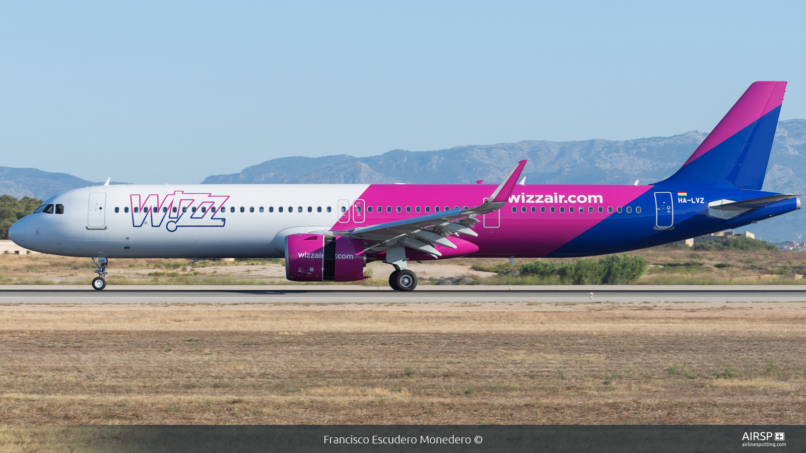 Wizz Air  Airbus A321neo  HA-LVZ