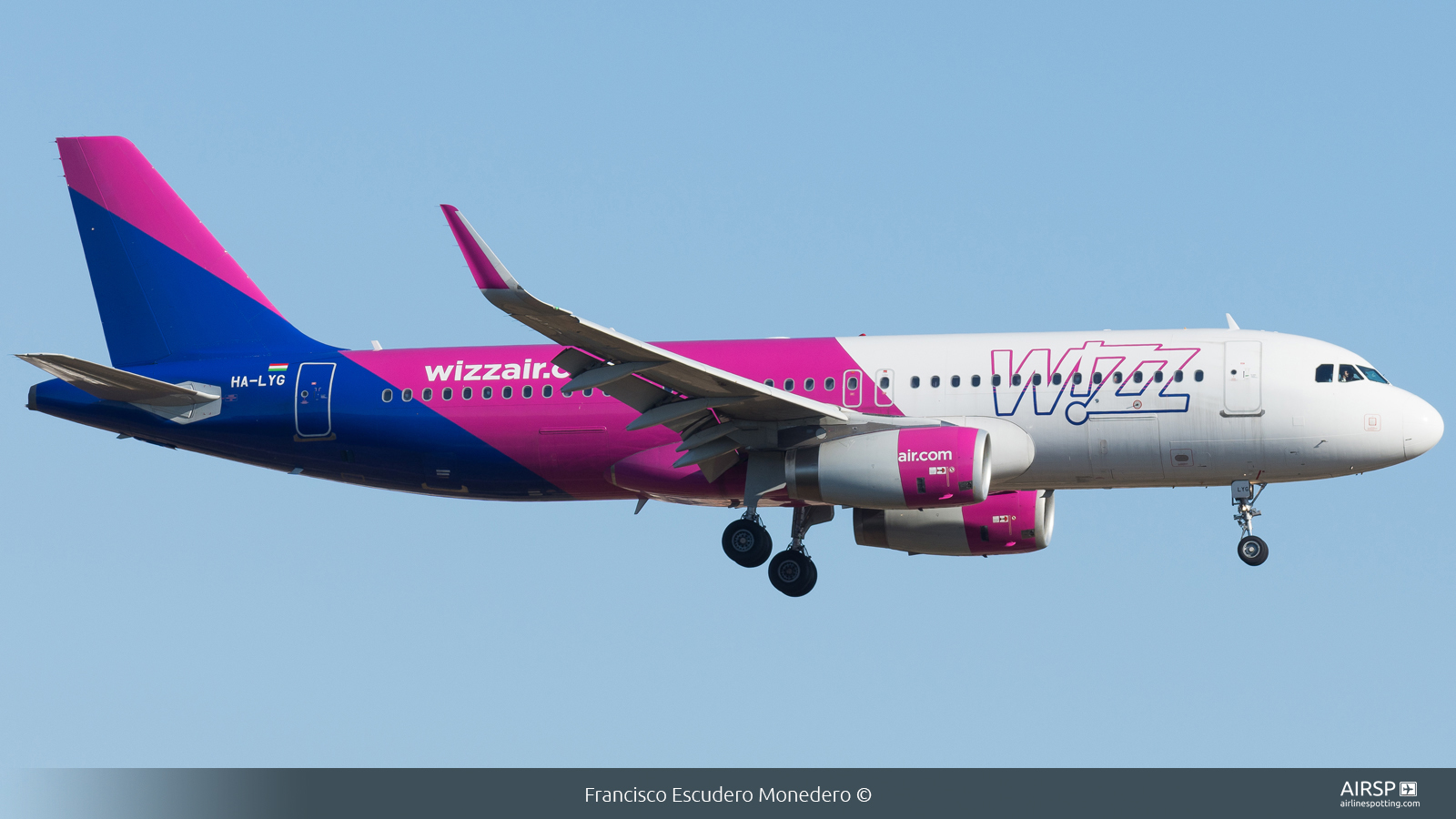 Wizz Air  Airbus A320  HA-LYG