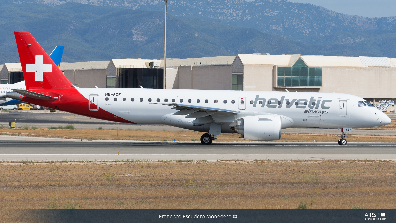 Helvetic Airways  Embraer E190-E2  HB-AZF