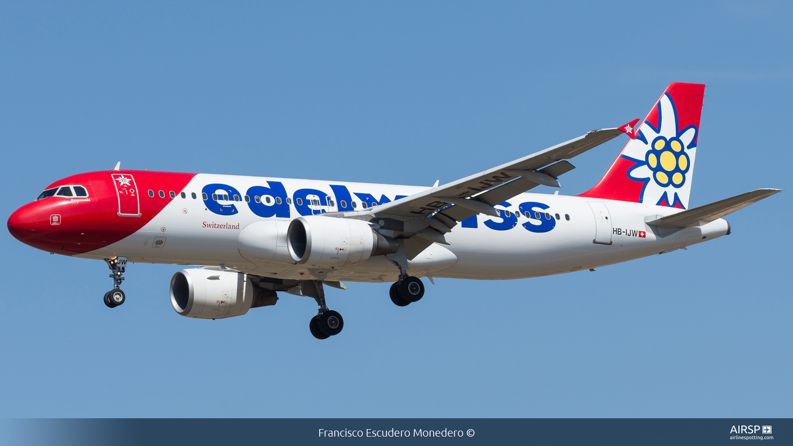 Edelweiss  Airbus A320  HB-IJW