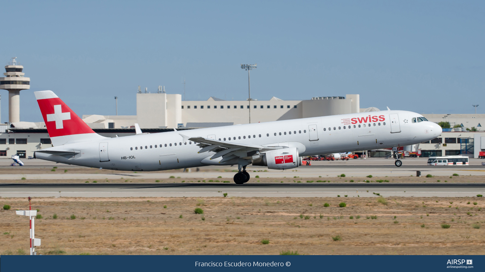 Swiss  Airbus A321  HB-IOL