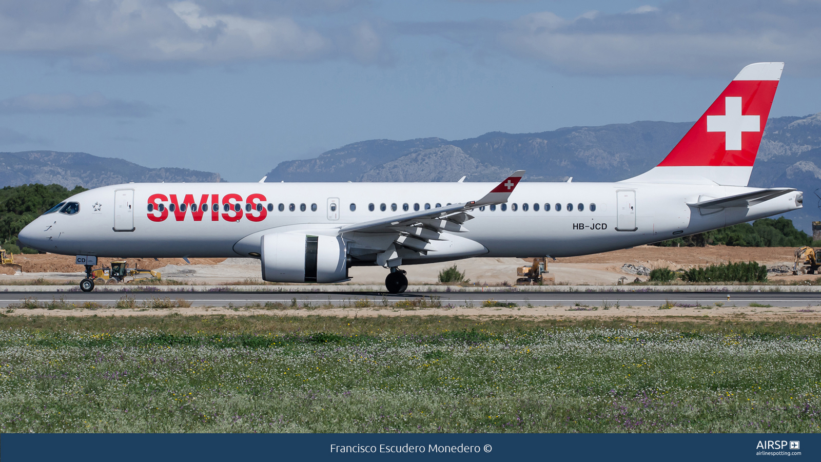 Swiss  Airbus A220-300  HB-JCD