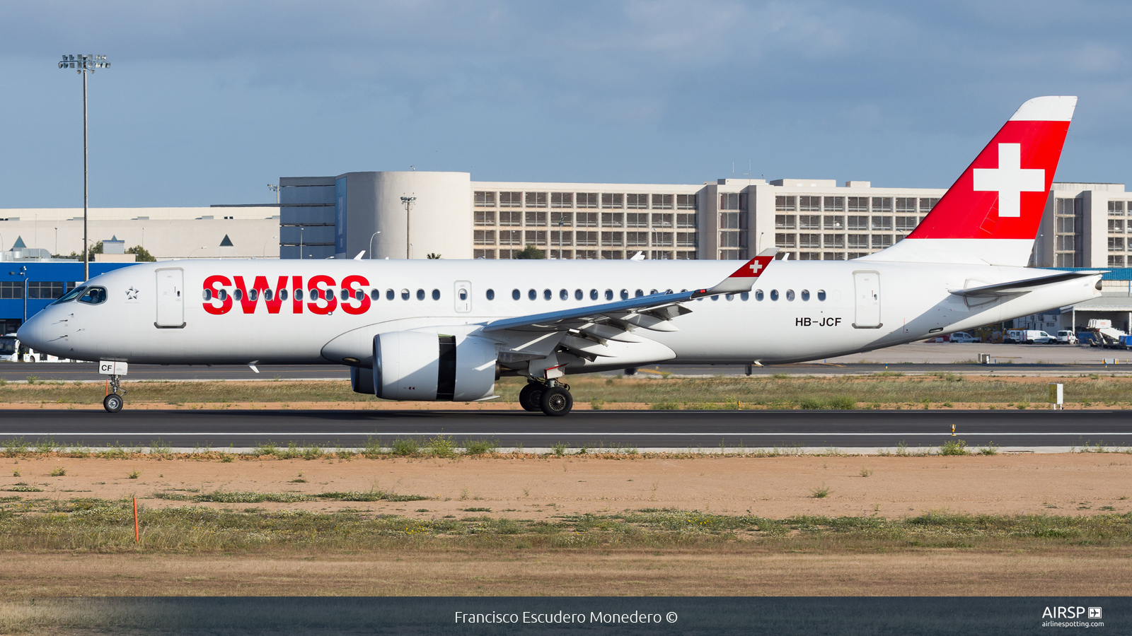 Swiss  Airbus A220-300  HB-JCF