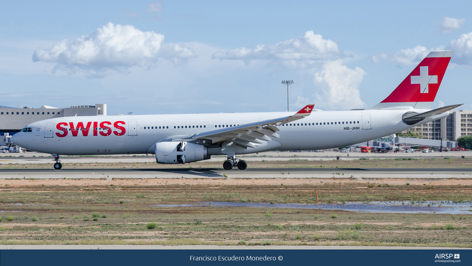 Swiss  Airbus A330-300  HB-JHH