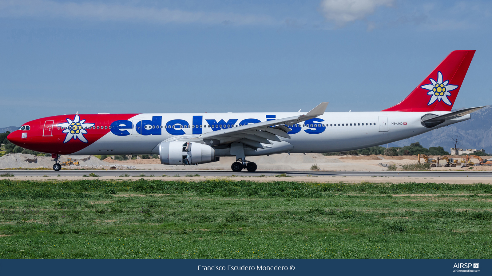 Edelweiss  Airbus A330-300  HB-JHQ