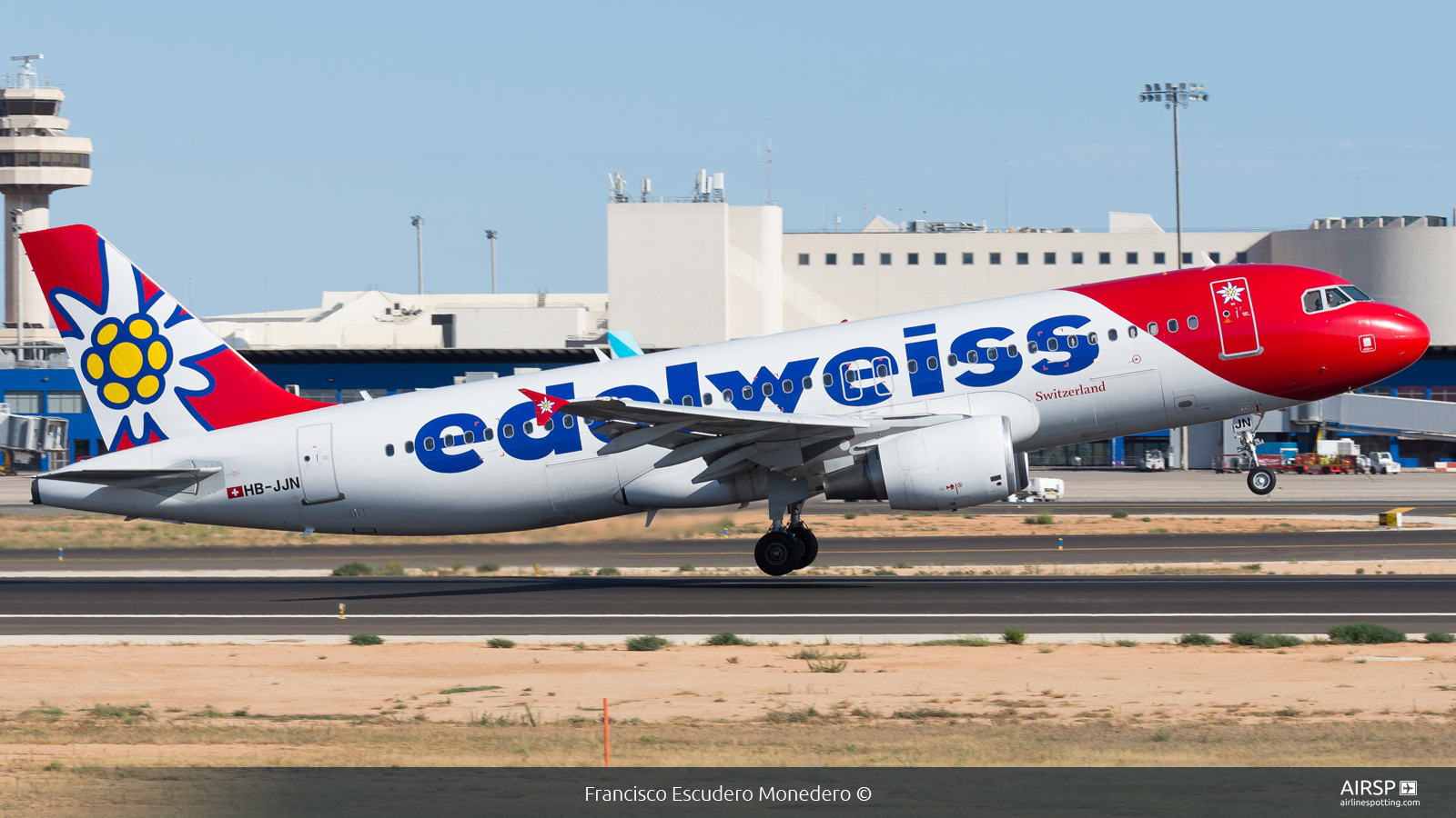 Edelweiss  Airbus A320  HB-JJN