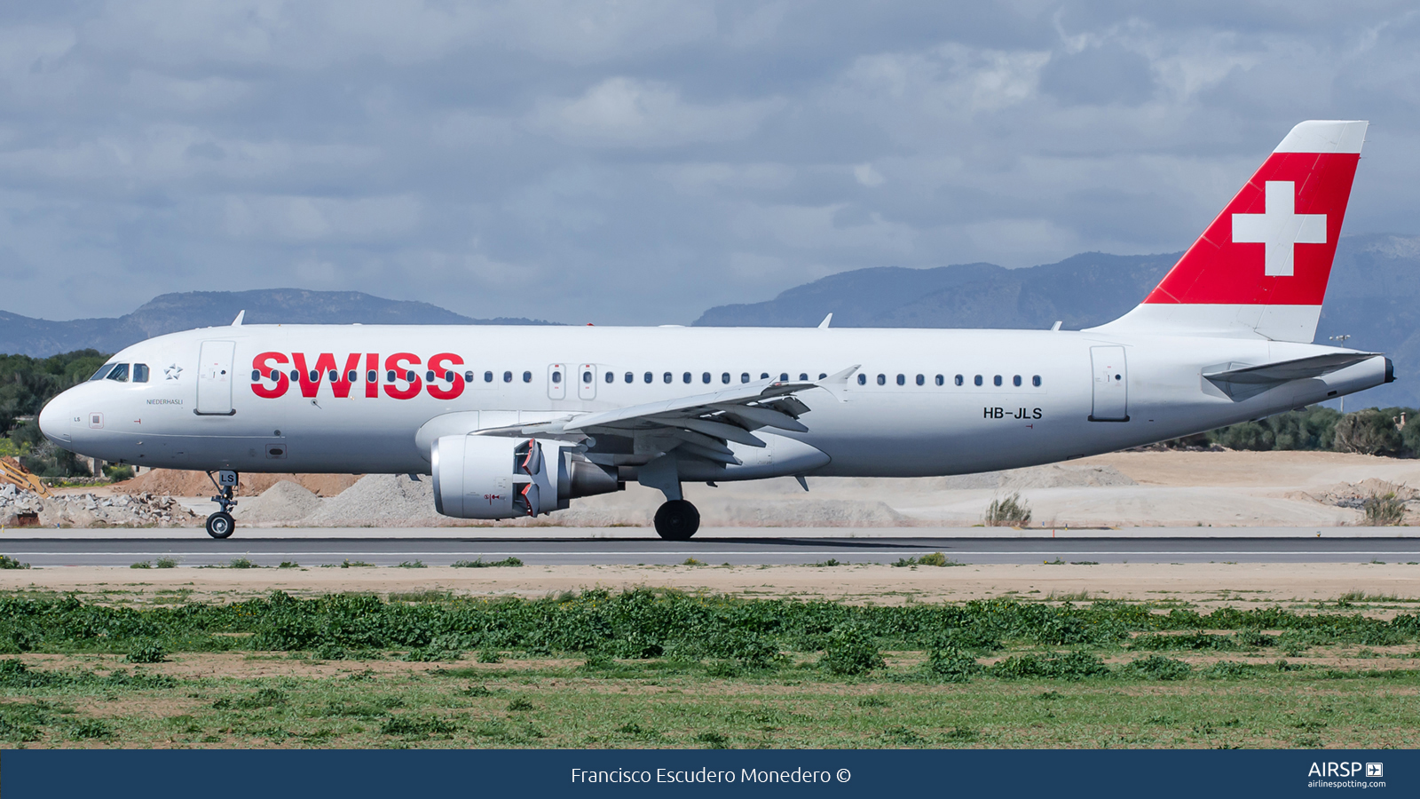 Swiss  Airbus A320  HB-JLS