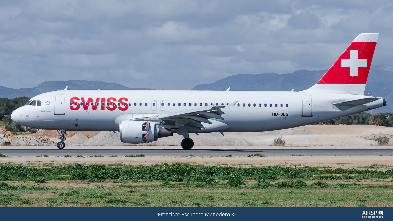 Swiss  Airbus A320  HB-JLS