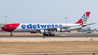 Edelweiss Airbus A340-300