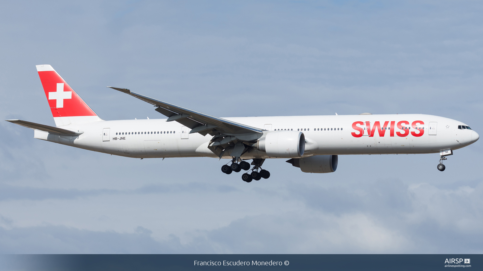 Swiss  Boeing 777-300  HB-JNE