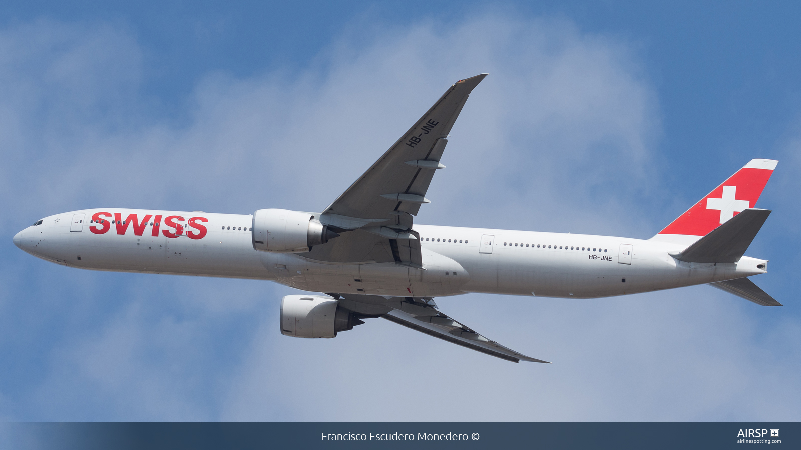 Swiss  Boeing 777-300  HB-JNE