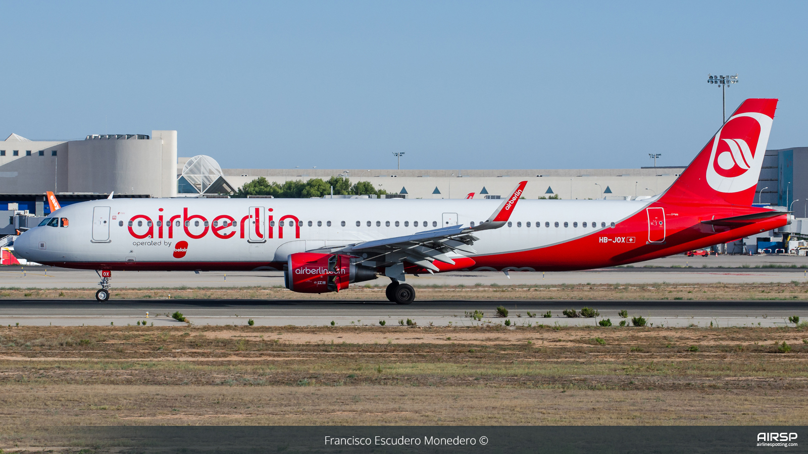 Air Berlin  Airbus A321  HB-JOX