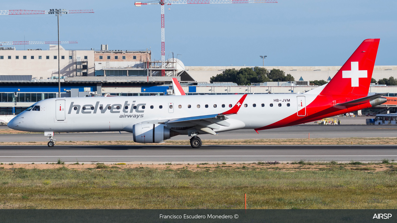Helvetic Airways  Embraer E190  HB-JVM
