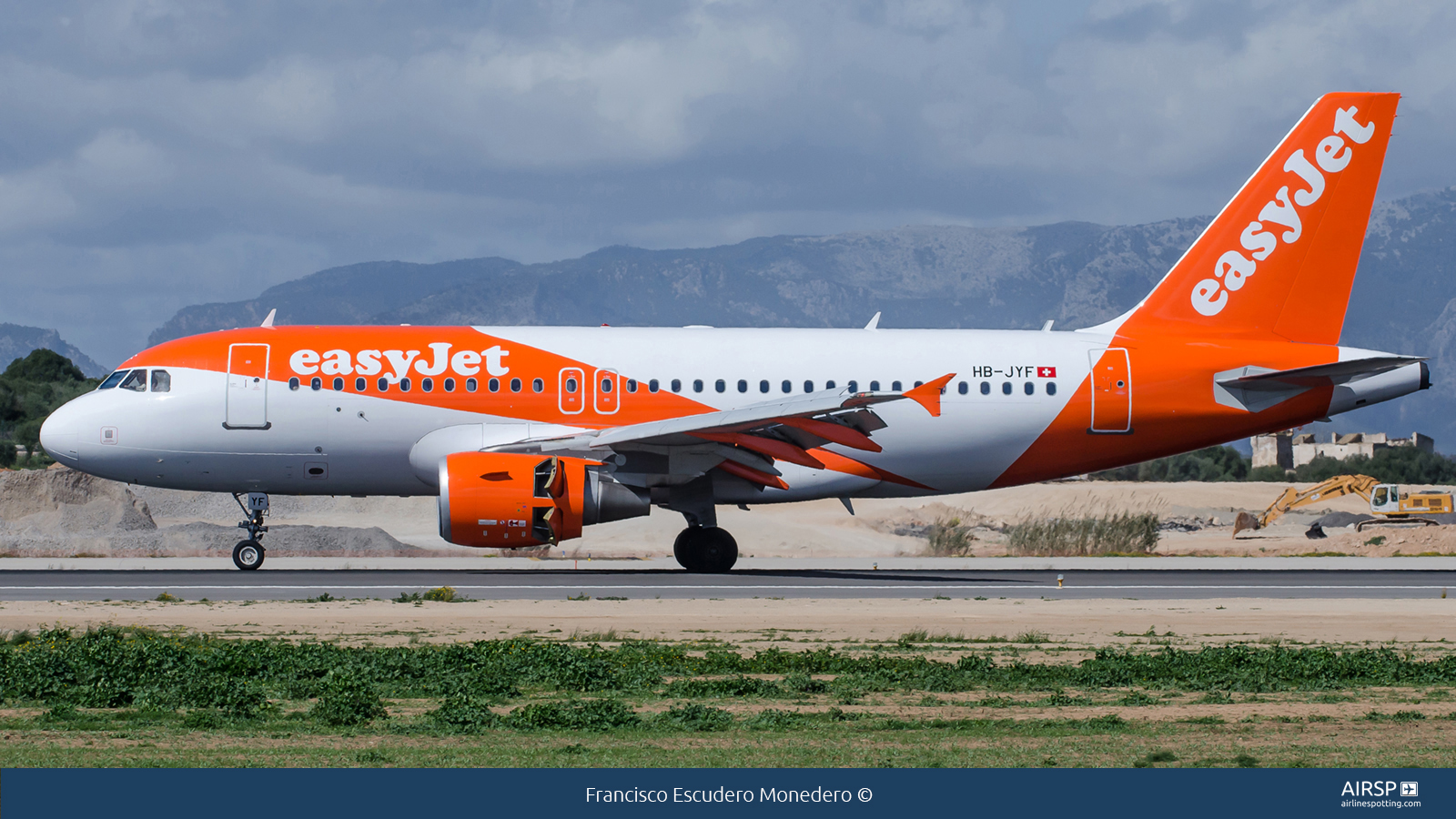 Easyjet  Airbus A319  HB-JYF