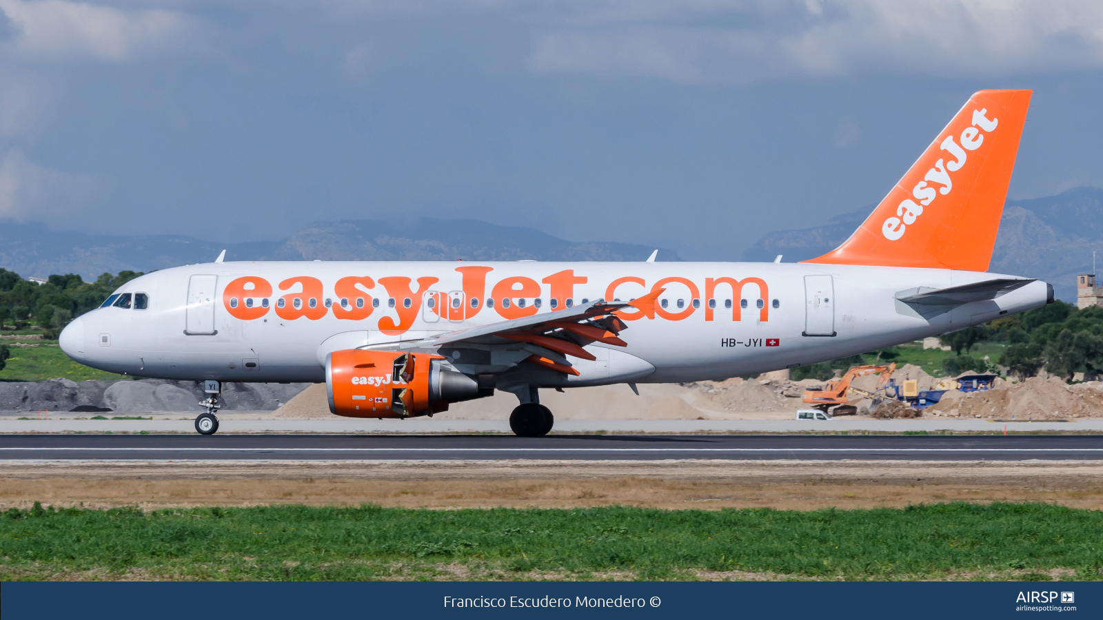 Easyjet  Airbus A319  HB-JYI