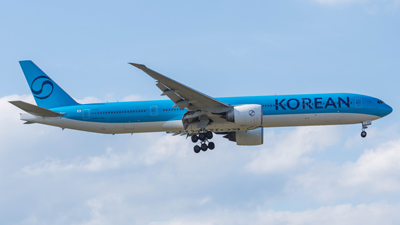 Korean Air Boeing 777-300
