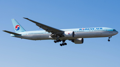 Korean Air Boeing 777-300