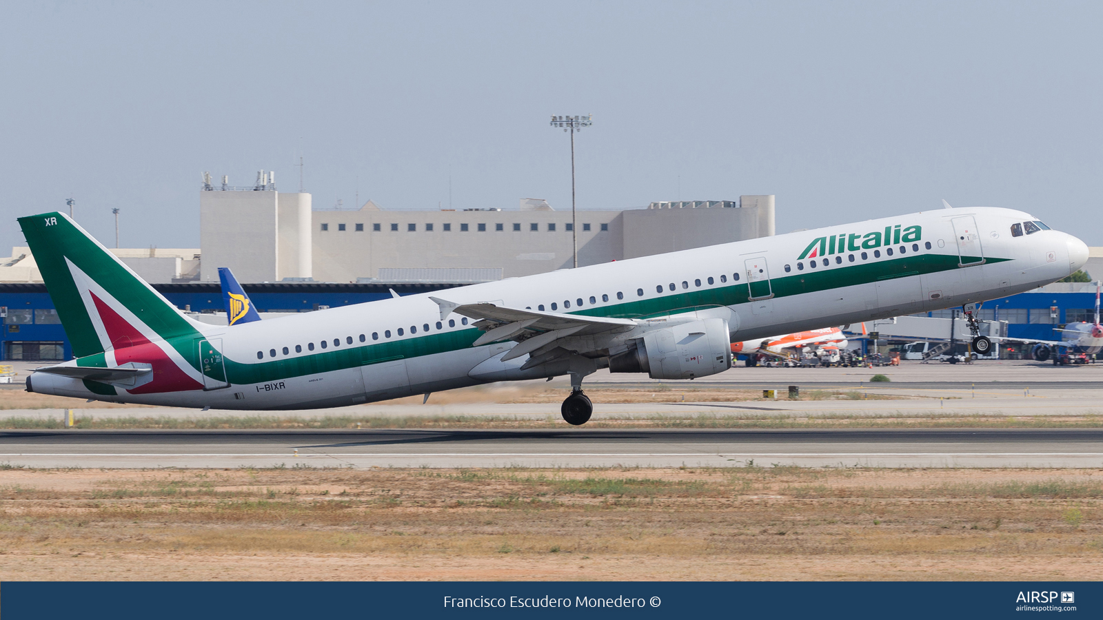 Alitalia  Airbus A321  I-BIXR