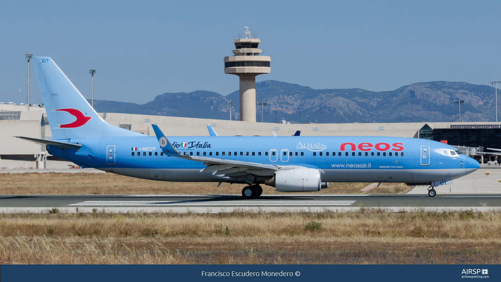 Neos  Boeing 737-800  I-NEOT