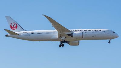 Japan Airlines Boeing 787-9