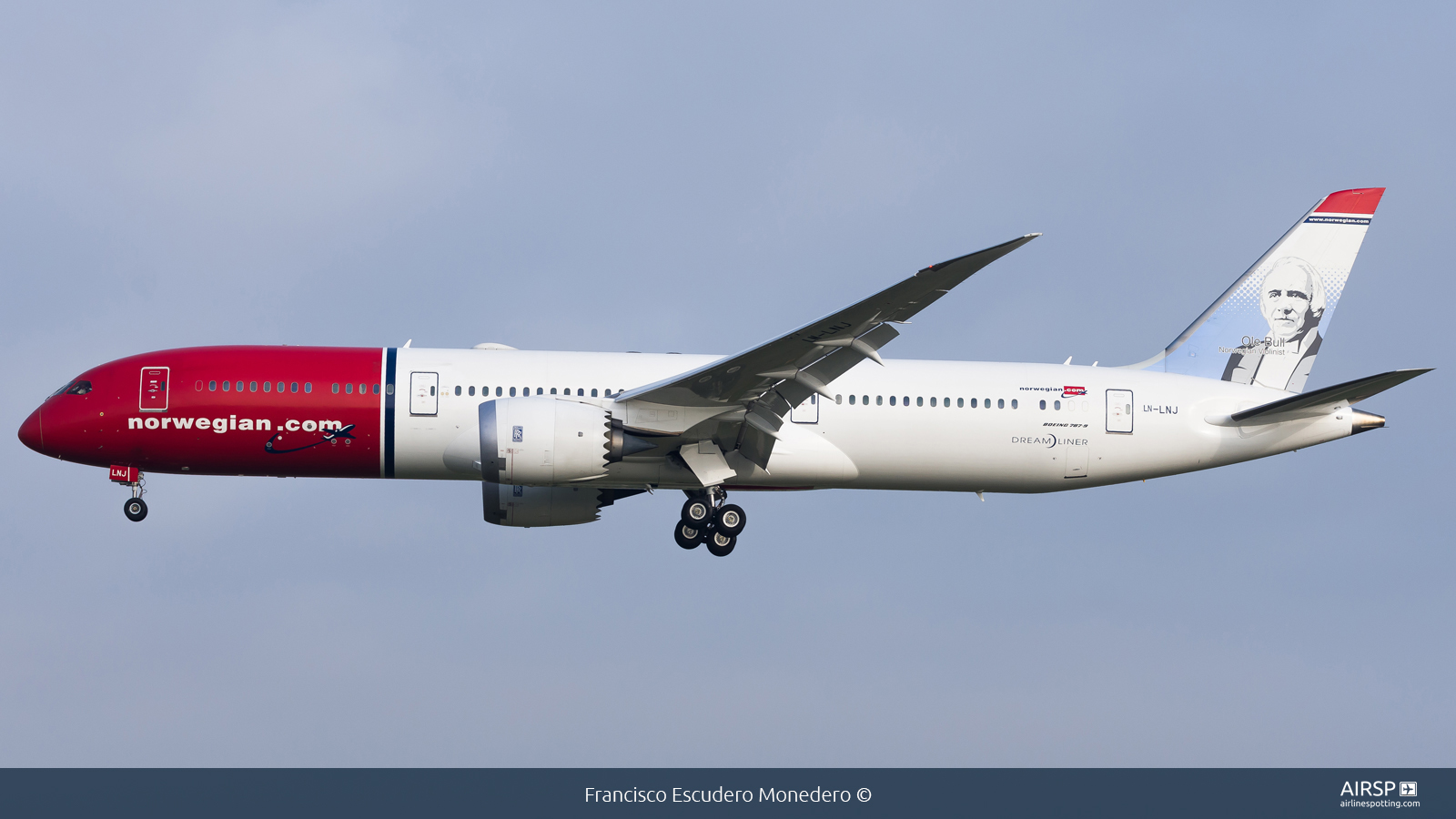 Norwegian  Boeing 787-9  LN-LNJ