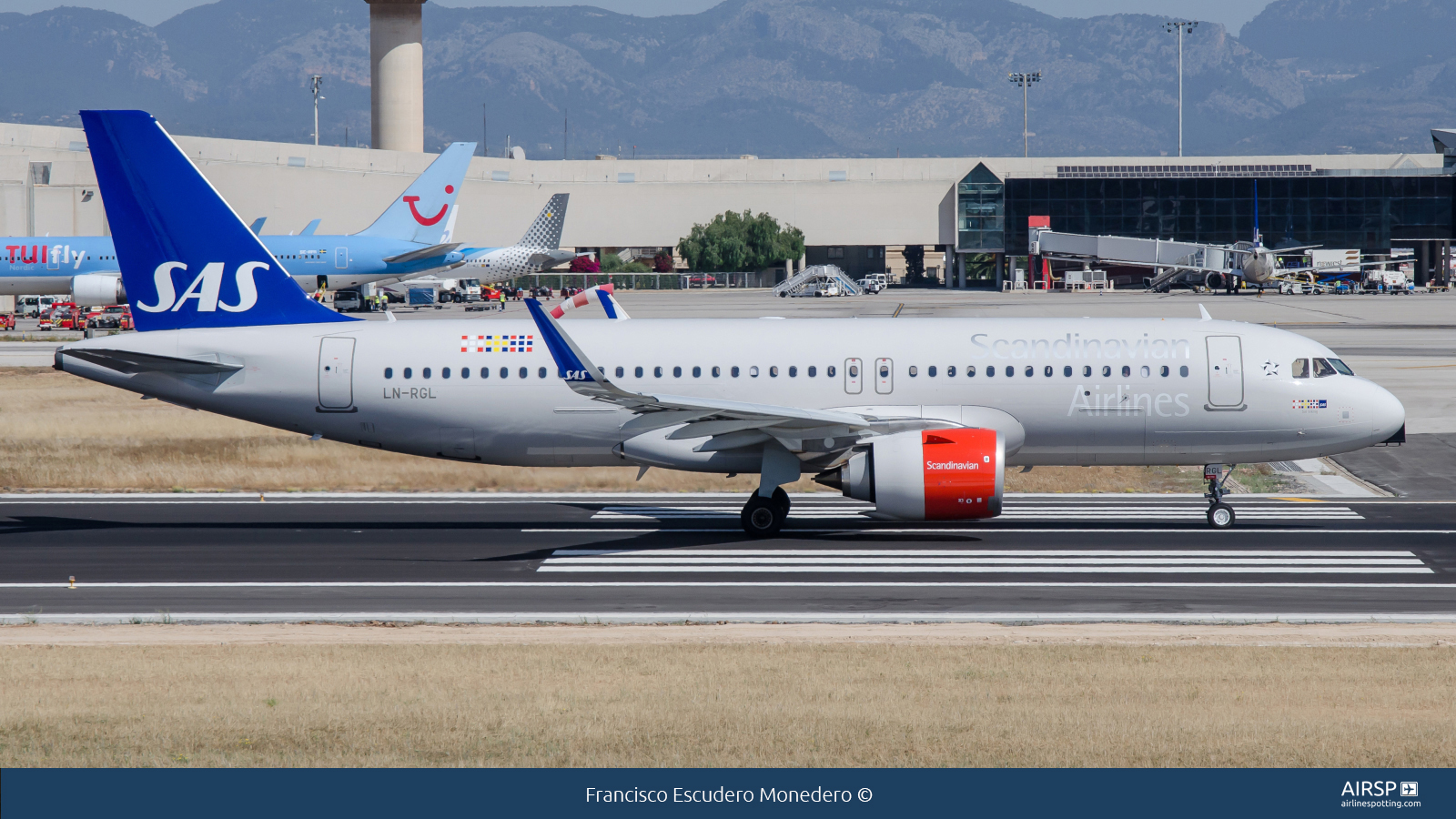 SAS Scandinavian Airlines  Airbus A320neo  LN-RGL