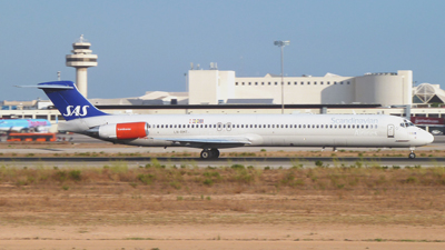 SAS Scandinavian Airlines MD-82