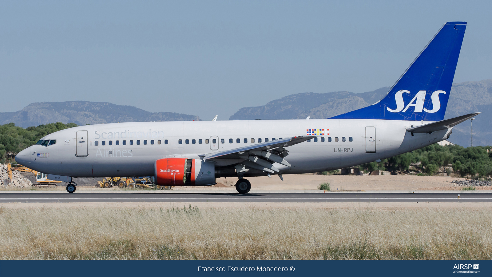 SAS Scandinavian Airlines  Boeing 737-700  LN-RPJ