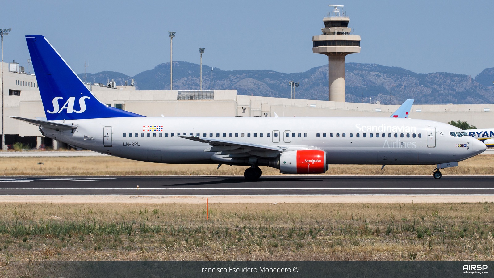 SAS Scandinavian Airlines  Boeing 737-800  LN-RPL