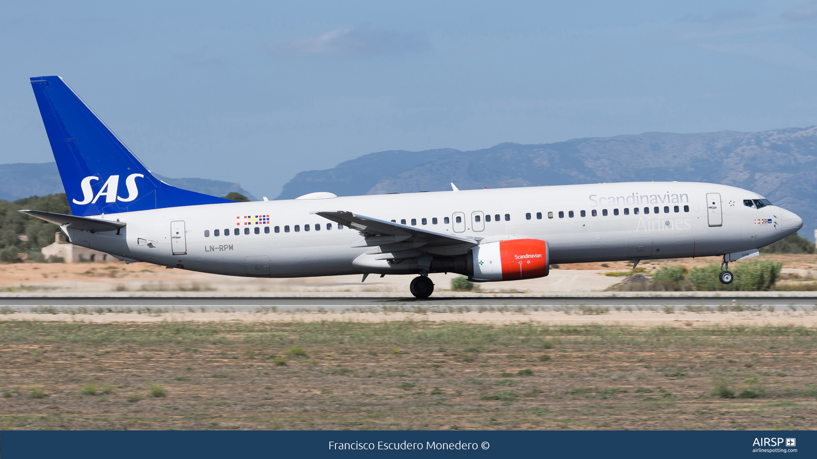 SAS Scandinavian Airlines  Boeing 737-800  LN-RPM