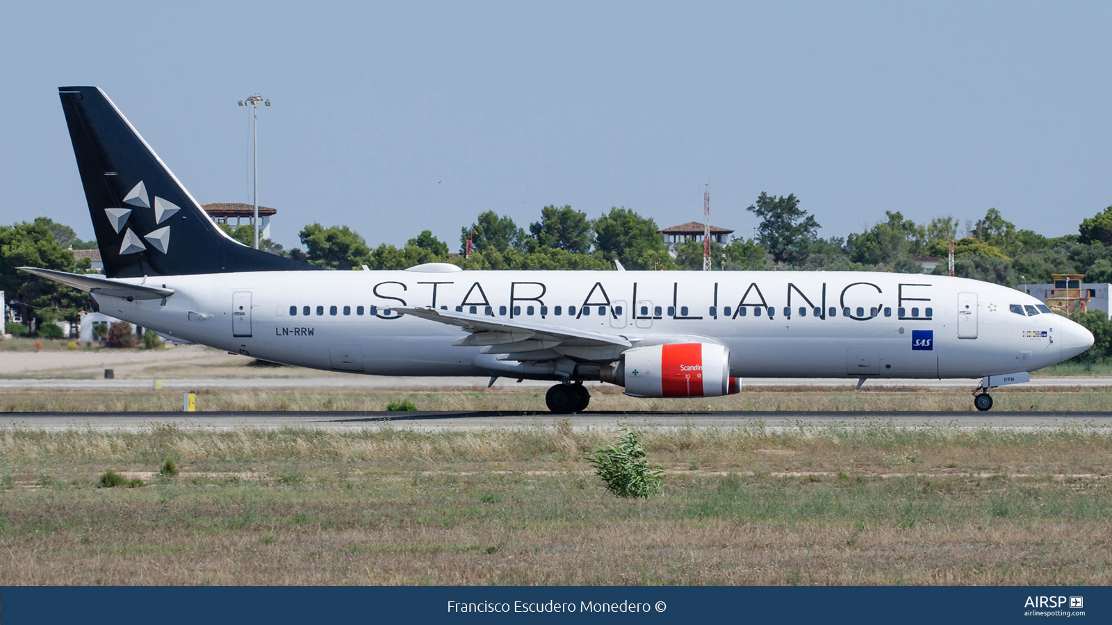 SAS Scandinavian Airlines  Boeing 737-800  LN-RRW