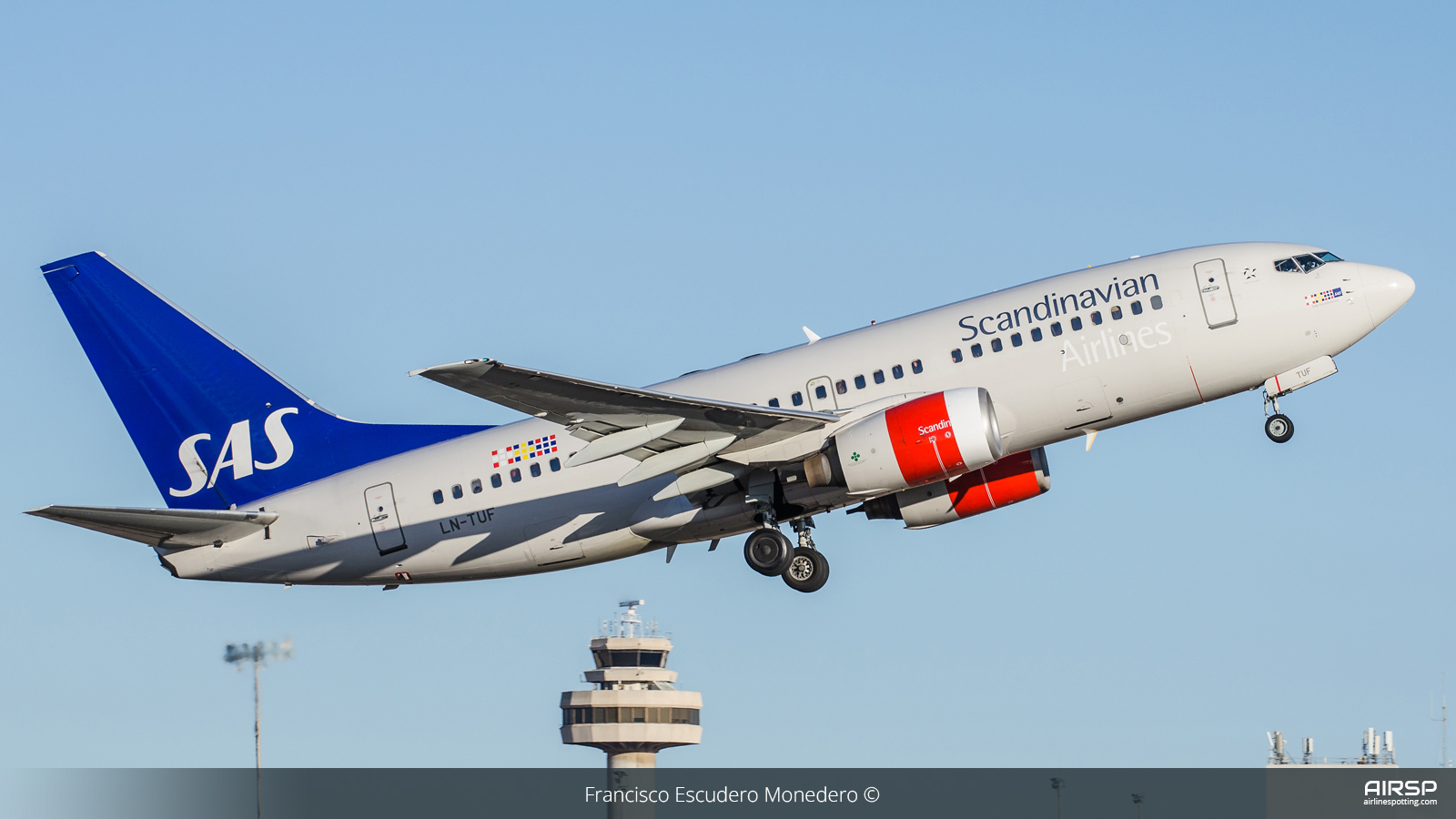 SAS Scandinavian Airlines  Boeing 737-700  LN-TUF