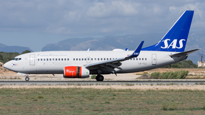 SAS Scandinavian Airlines Boeing 737-700