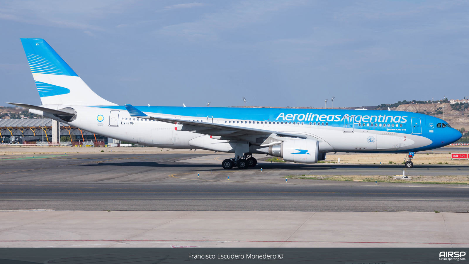 Aerolineas Argentinas  Airbus A330-200  LV-FVH