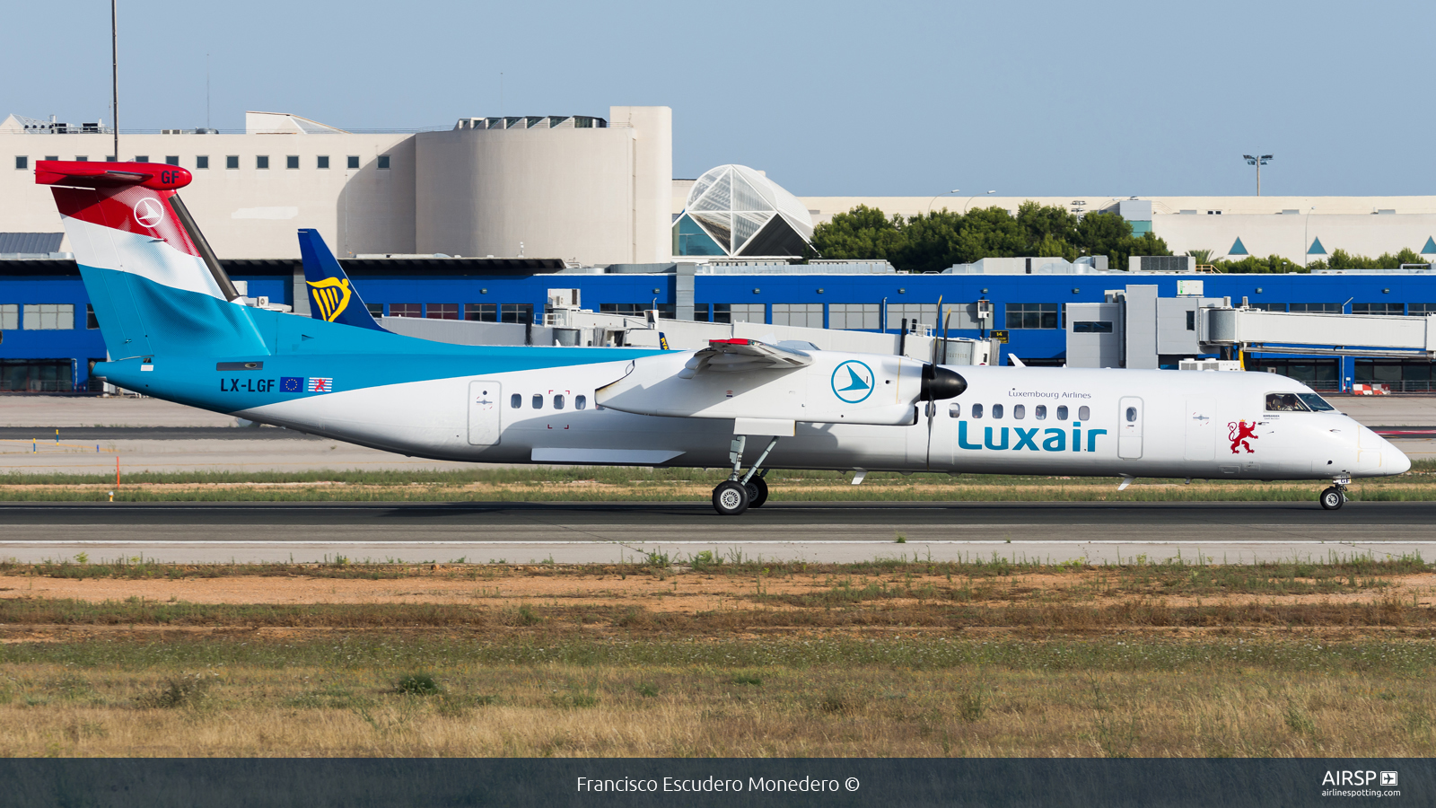 Luxair  DHC Dash 8-400  LX-LGF