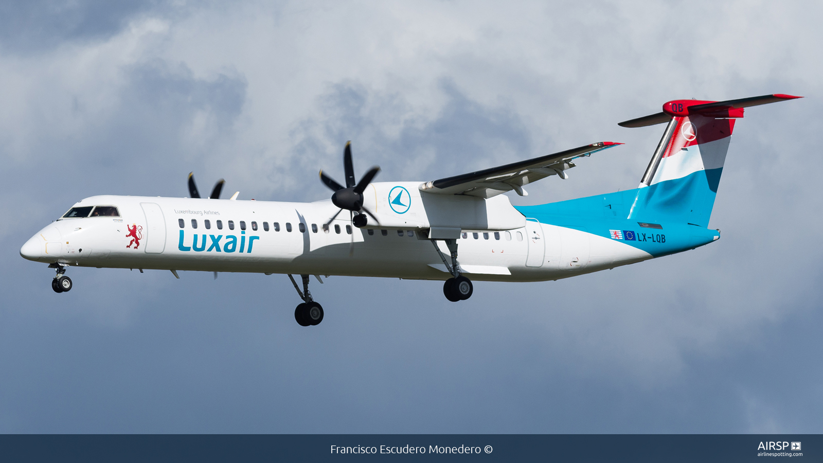Luxair  DHC Dash 8-400  LX-LQB