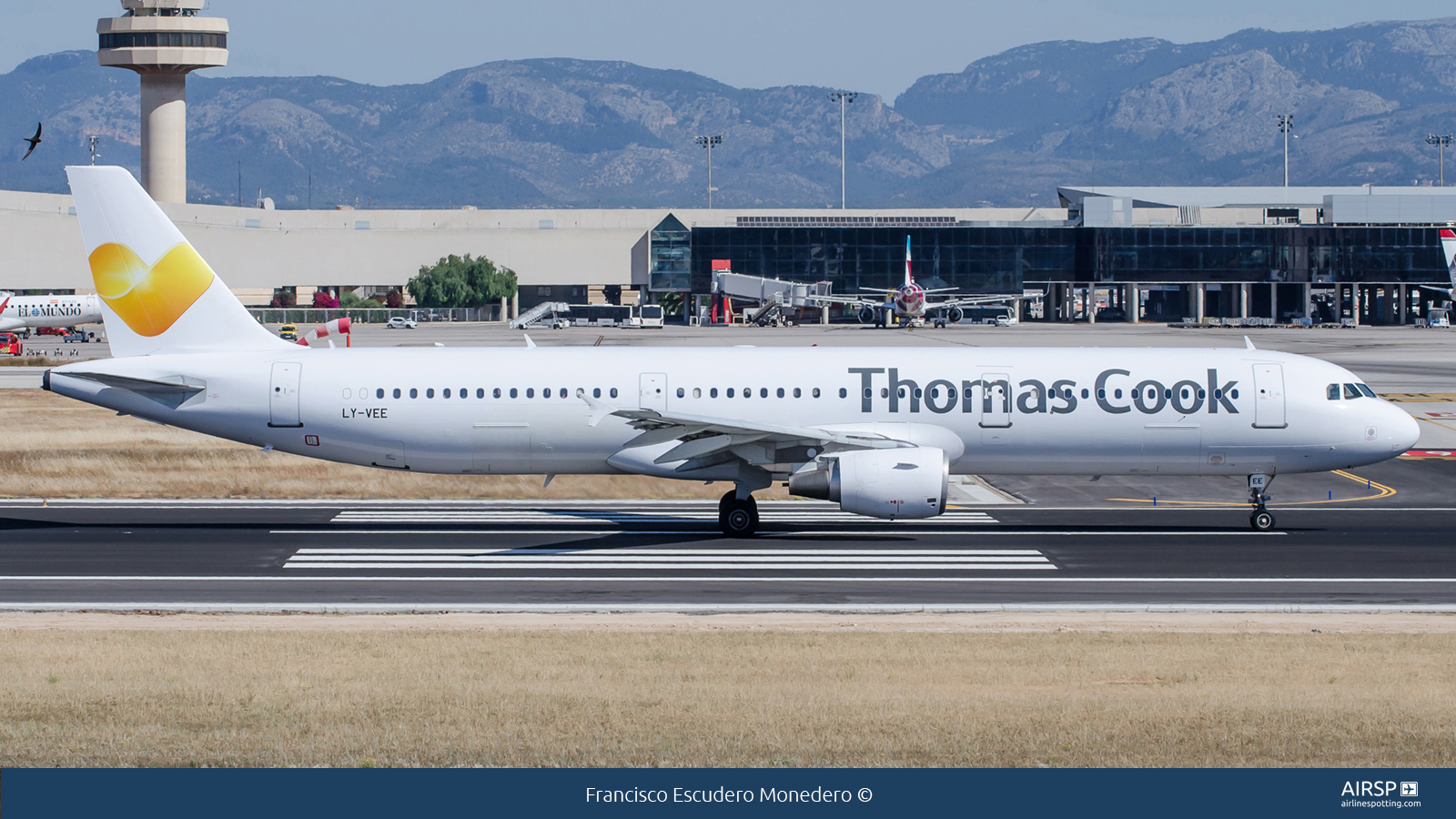 Thomas Cook Airlines  Airbus A321  LY-VEE