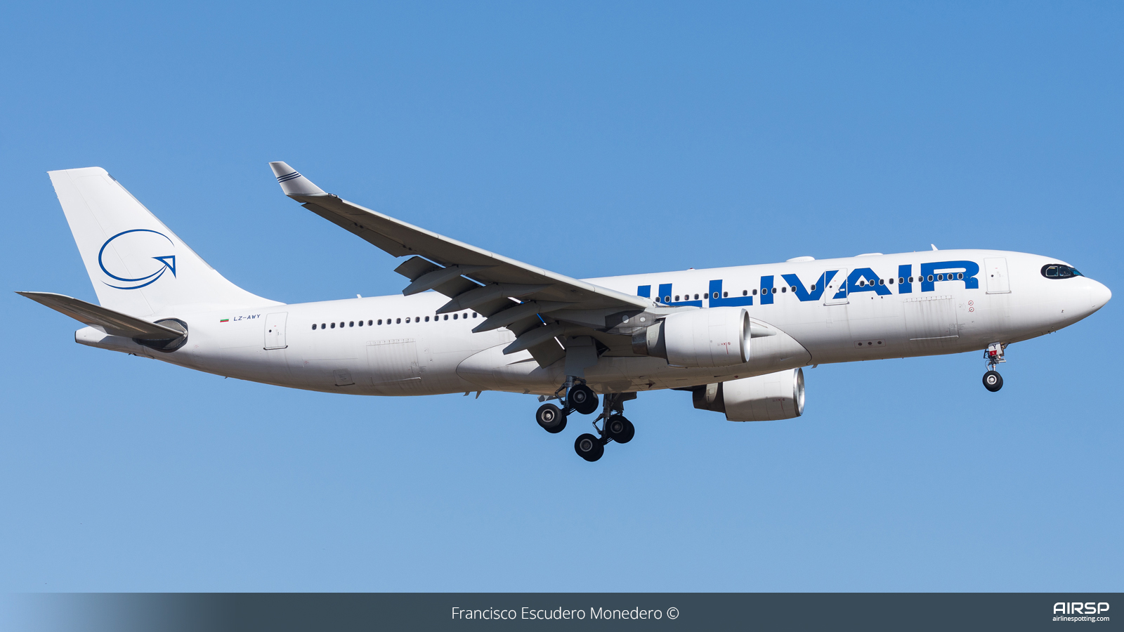 Gullivair  Airbus A330-200  LZ-AWY