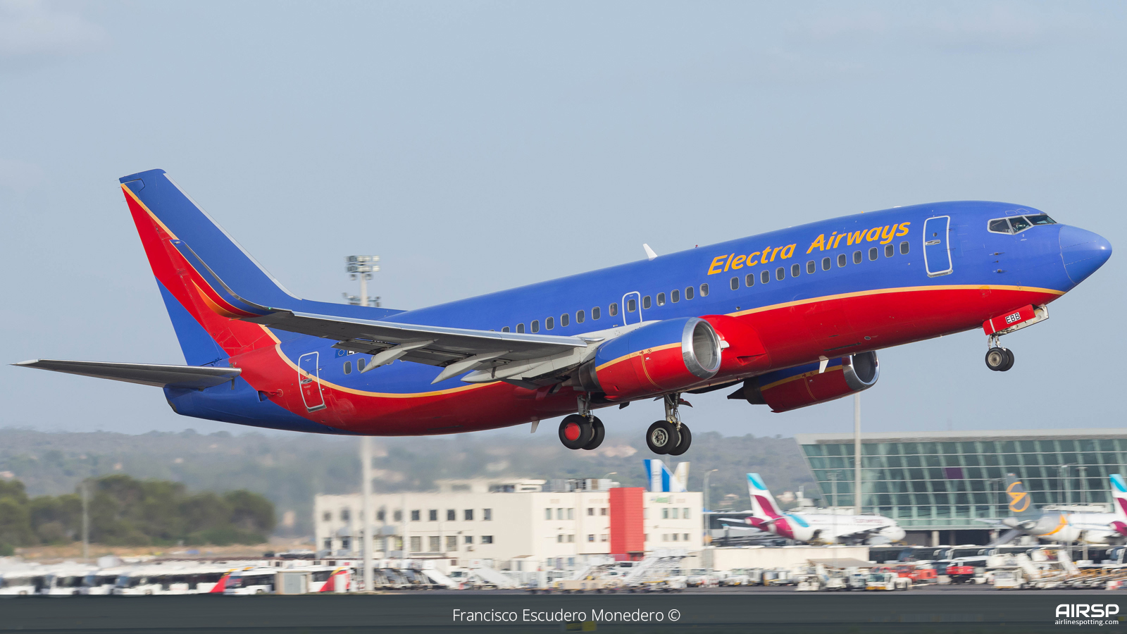 Electra Airways  Boeing 737-300  LZ-EBB