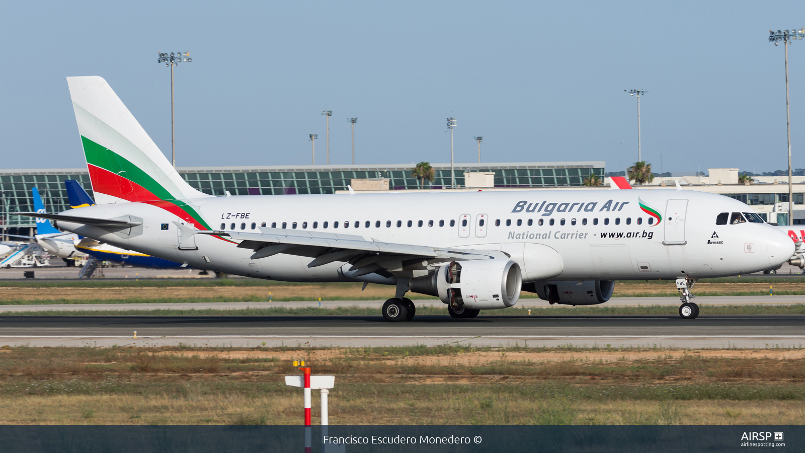 Bulgaria Air  Airbus A320  LZ-FBE