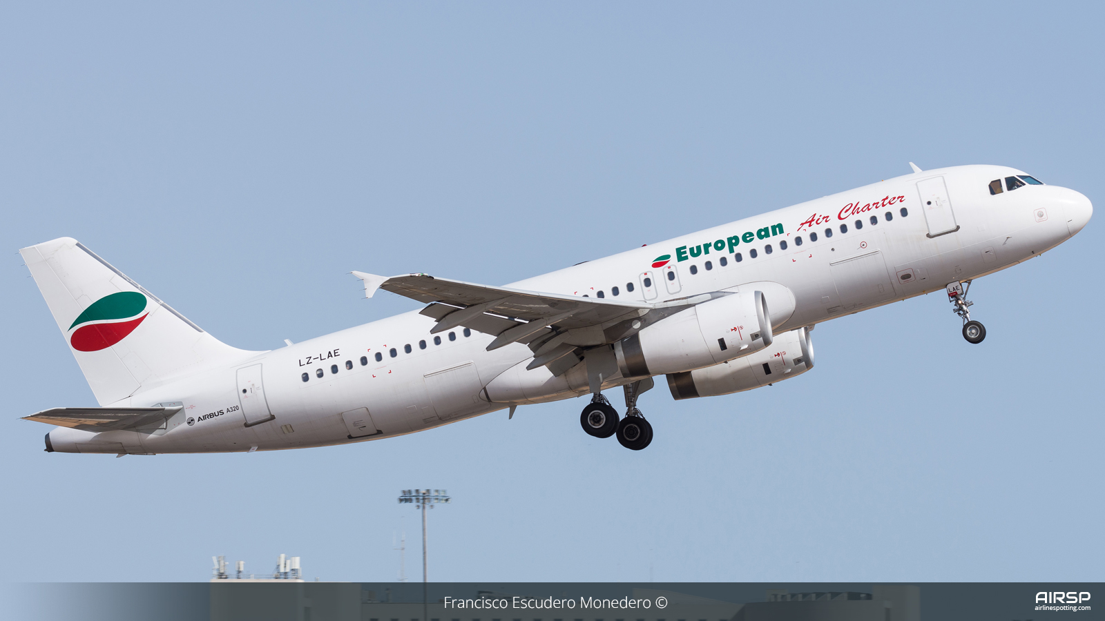European Air Charter  Airbus A320  LZ-LAE