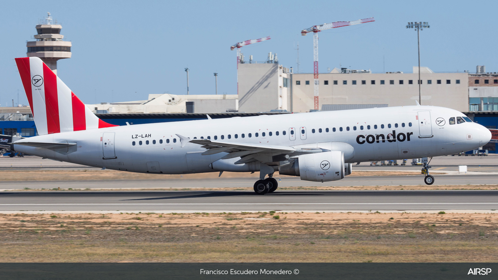 Condor  Airbus A320  LZ-LAH