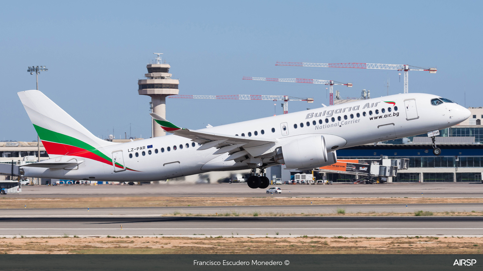 Bulgaria Air  Airbus A220-300  LZ-PAR