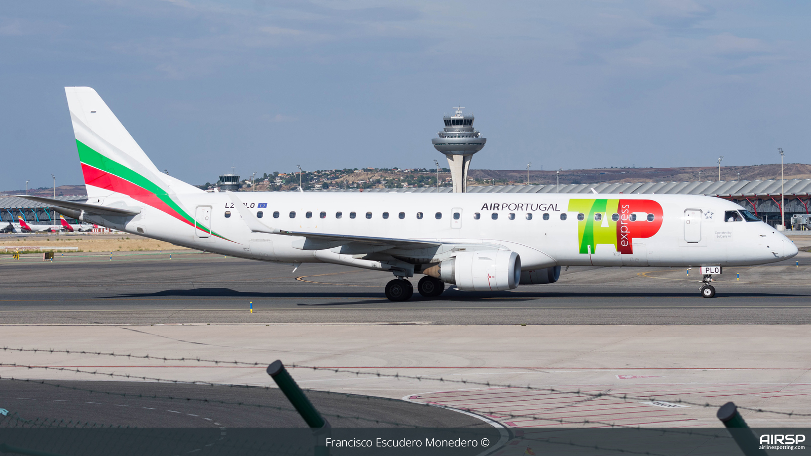 TAP Express  Embraer E190  LZ-PLO