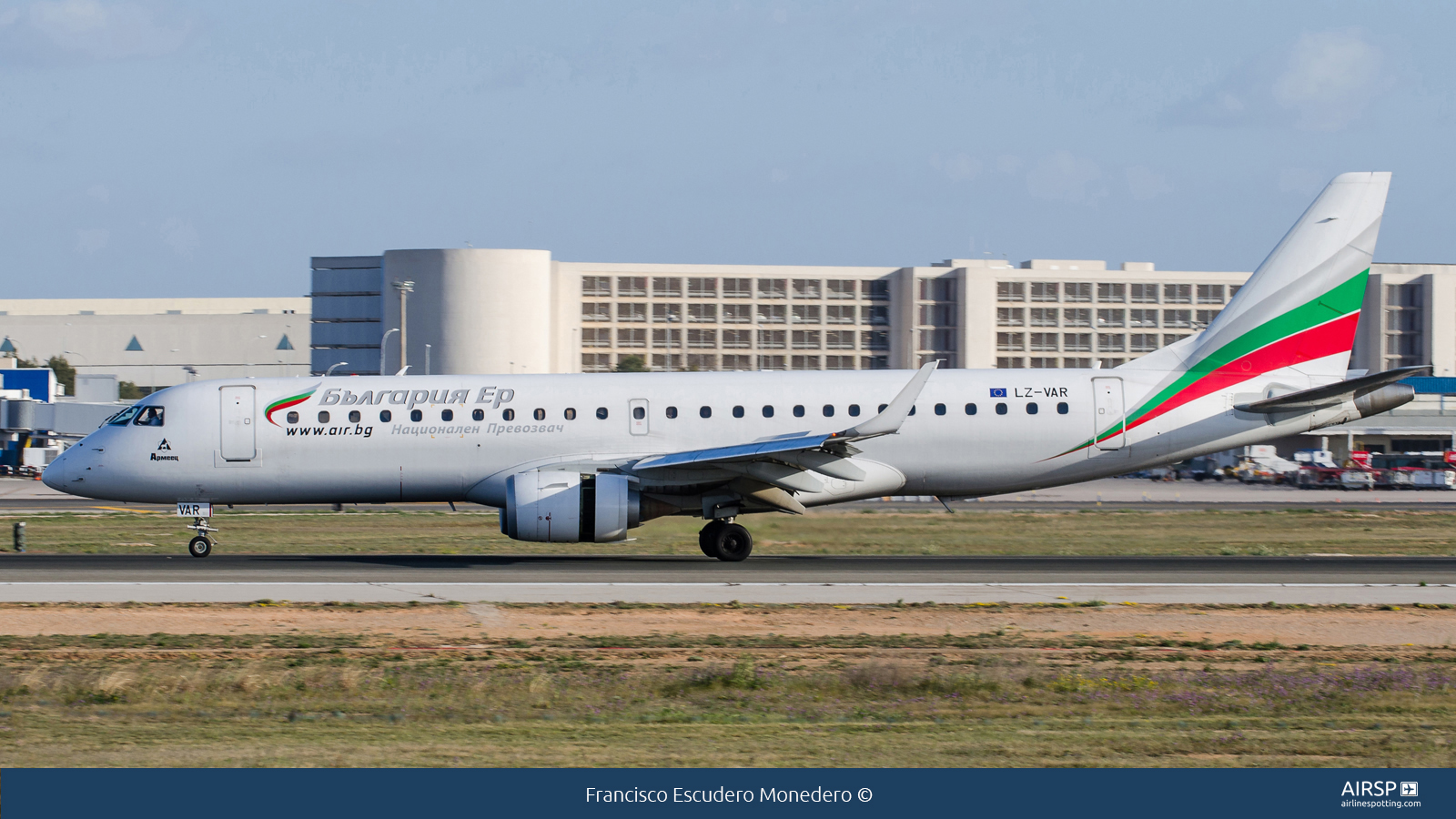 Bulgaria Air  Embraer E190  LZ-VAR