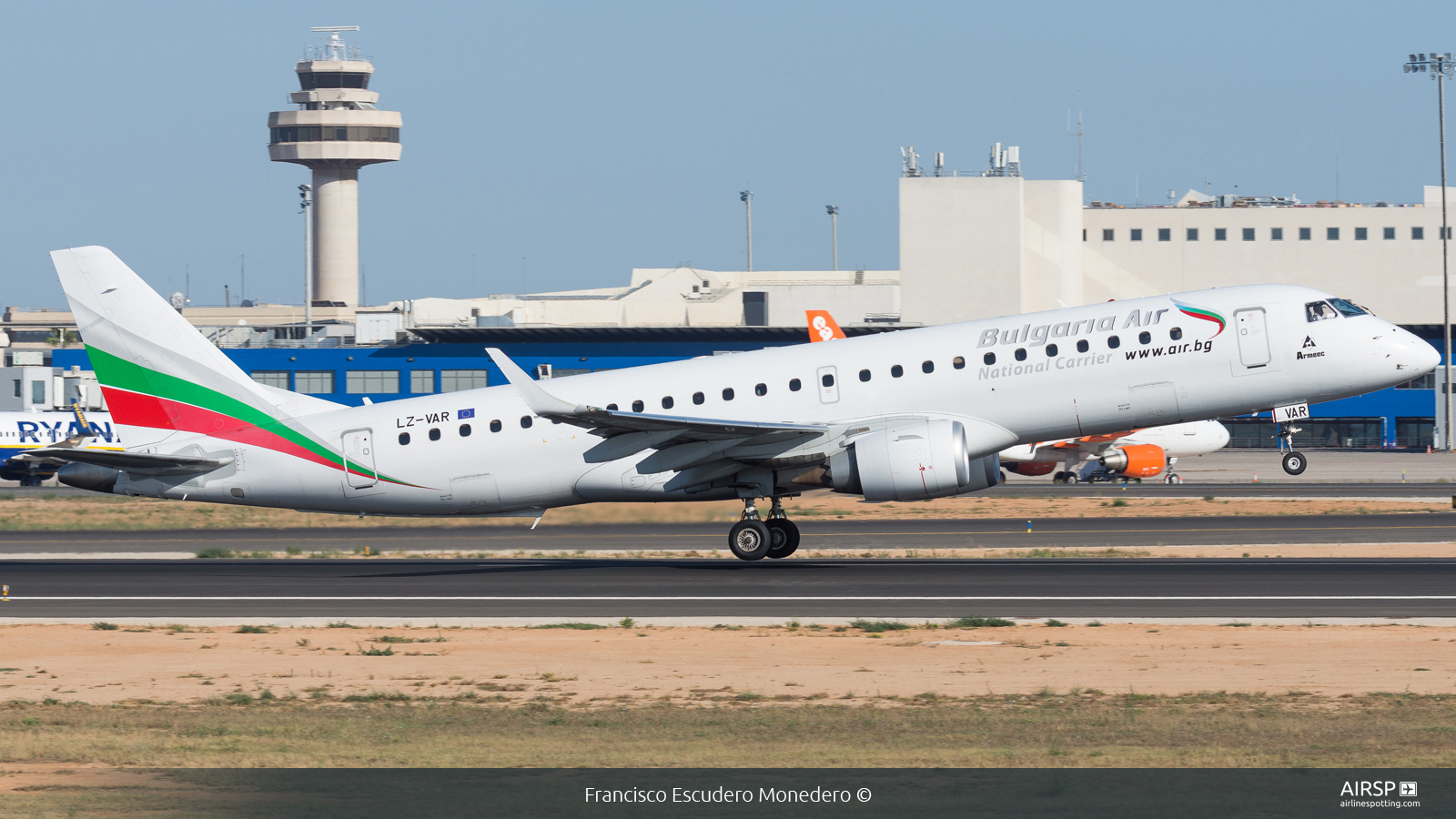 Bulgaria Air  Embraer E190  LZ-VAR